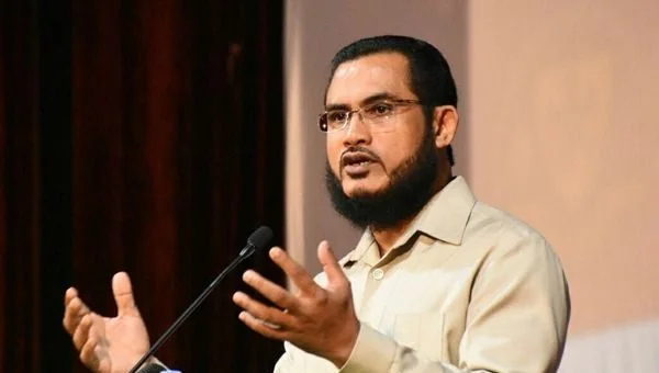 Sheikh Ilyas ge radhdheh Imran ah: Adhaalathu member innah olhuvaalun ...