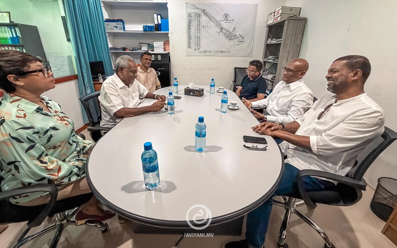 Male city ge furathama mayor Sarangu Adam Manik ge thaaeedhu Moosa Ali ...